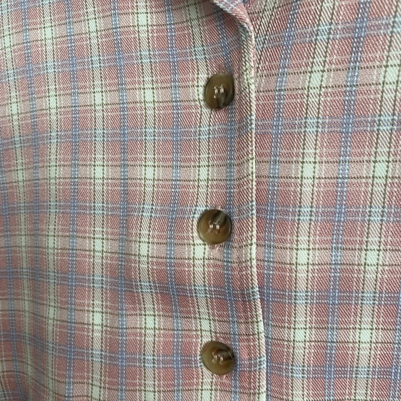 Pink Plaid Cropped Button Down Shirt - Picture 3 of 3